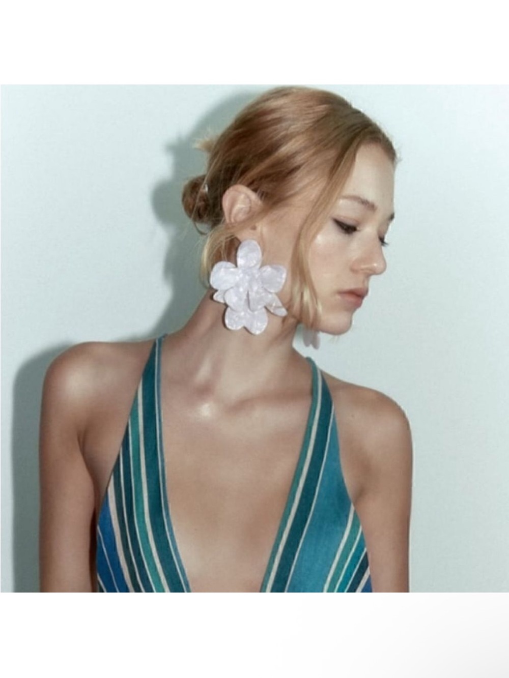 White Floral Statement Earrings A41